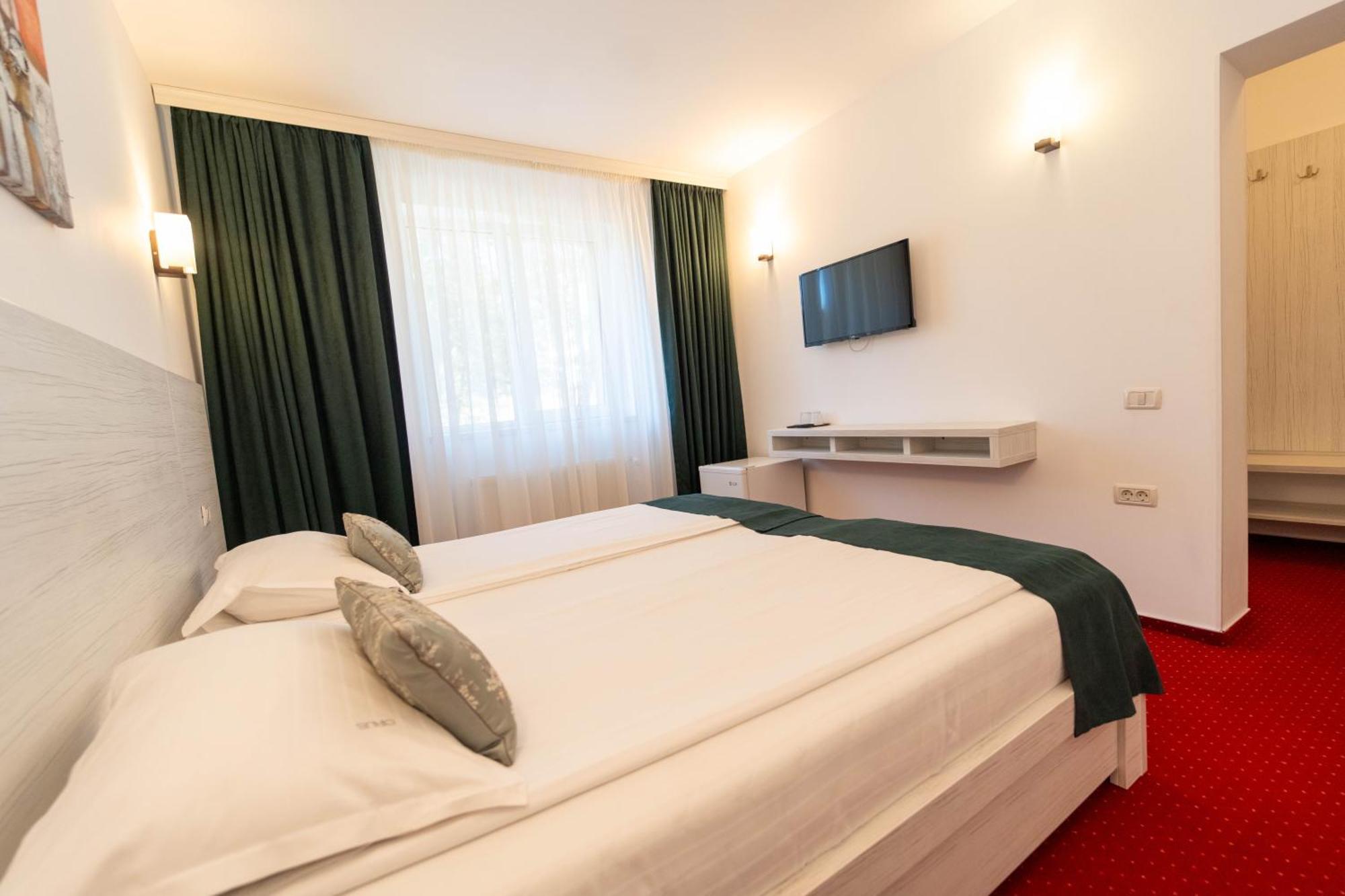 Hotel Cirus Predeál Kültér fotó